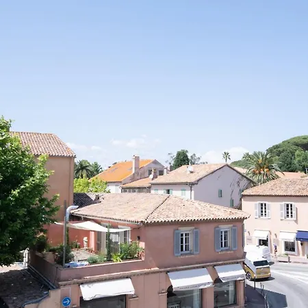 Floralie, En Centre-ville